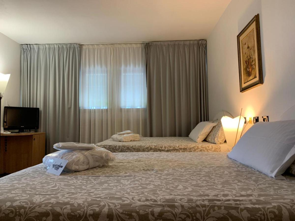 Hotel Logonovo Llido Degli Estensi Buitenkant foto