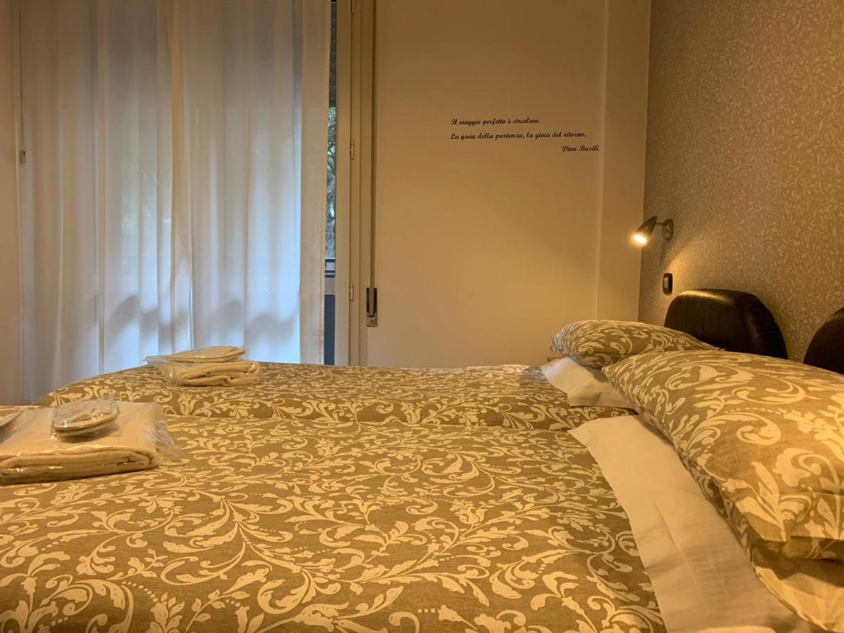 Hotel Logonovo Llido Degli Estensi Buitenkant foto