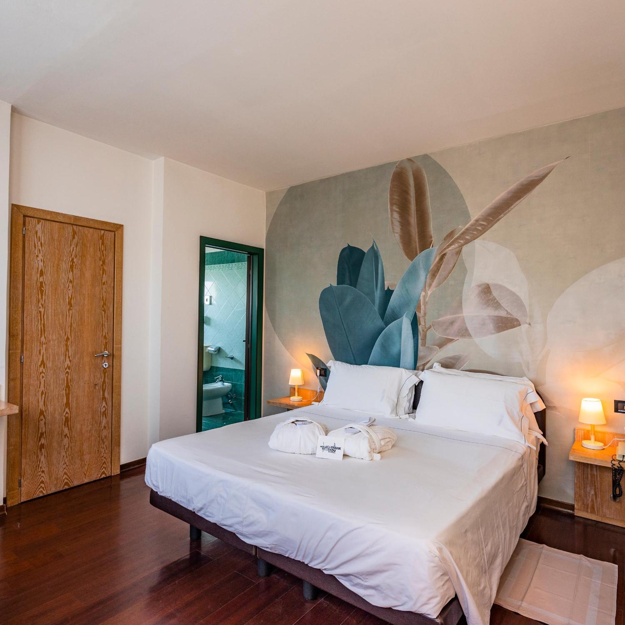 Hotel Logonovo Llido Degli Estensi Buitenkant foto